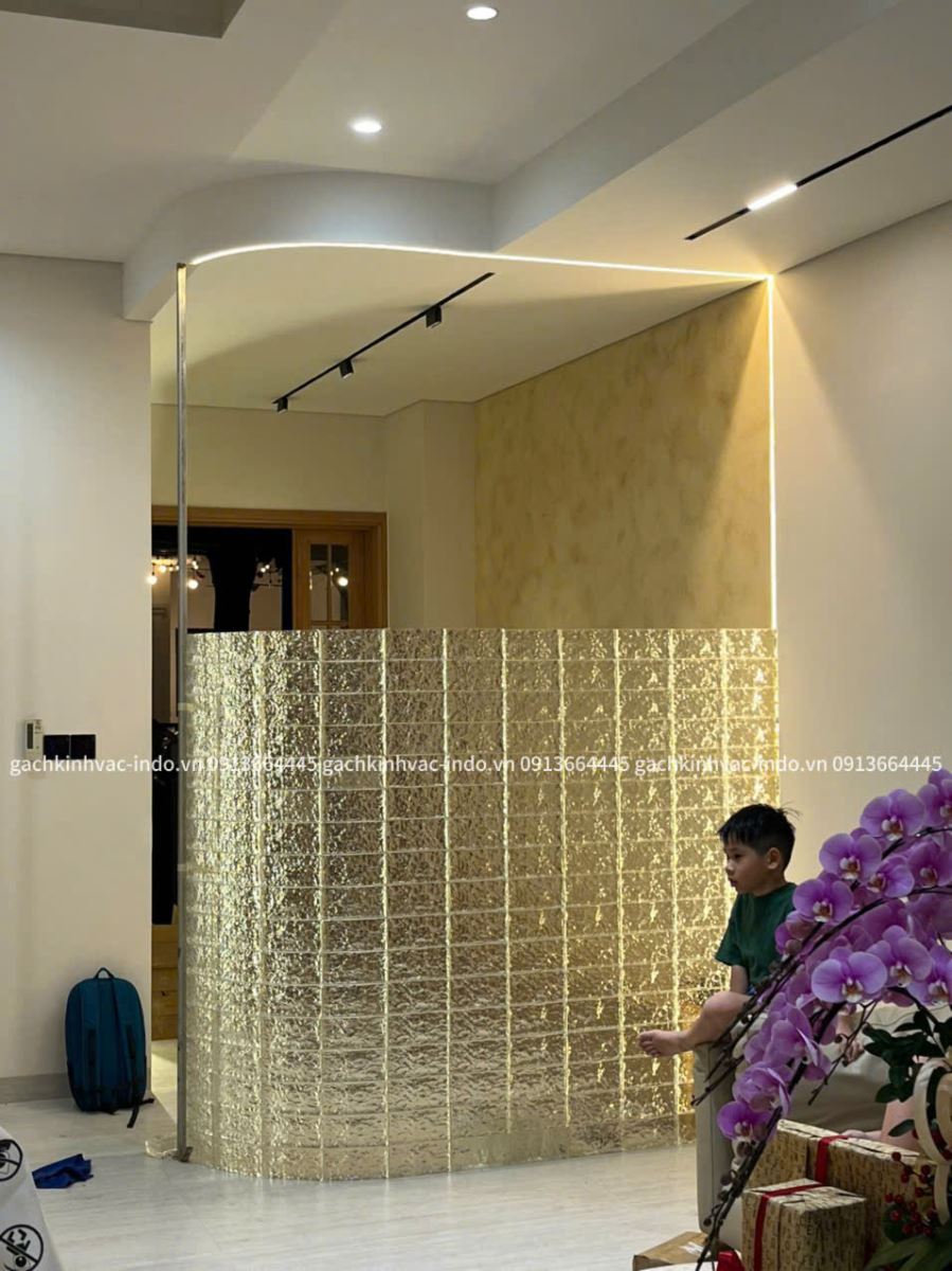 Ứng dụng gạch kính cong ngang