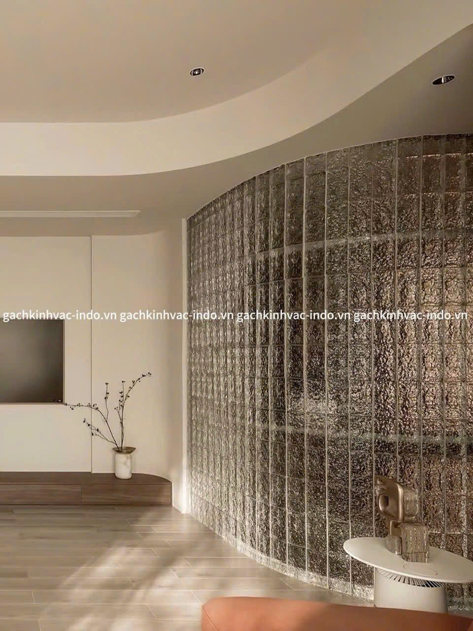 Tường Gạch kính VAC-INDO cong - Xu hướng mới trong kiến trúc 2025